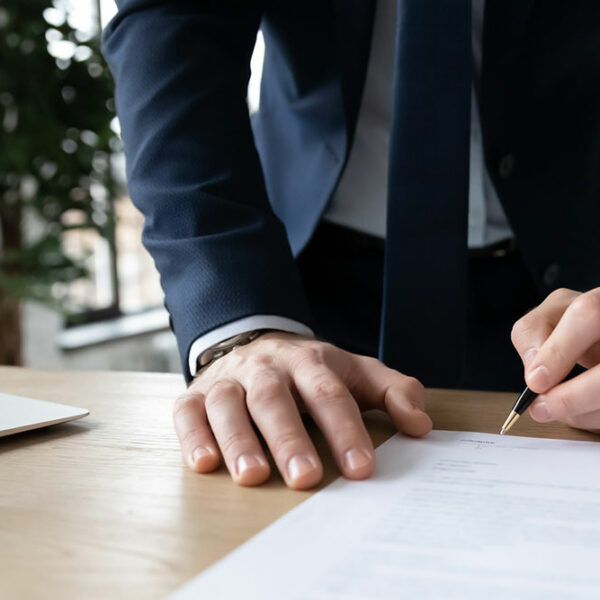 5 mistakes to avoid when hiring a lawyer