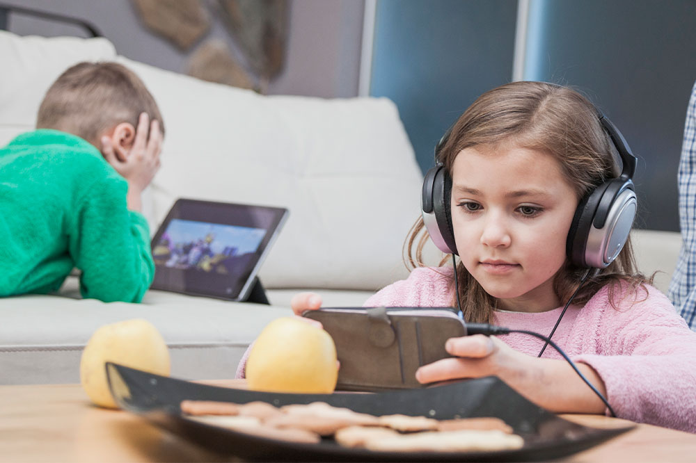 5 ways to keep children away from electronic gadgets