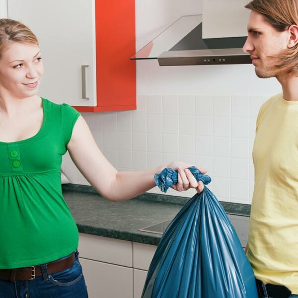 6 mistakes to avoid while using trash bags at home