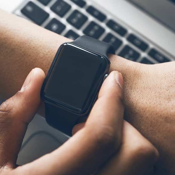 15 Hidden Apple Watch Hacks Users Don&#8217;t Know About