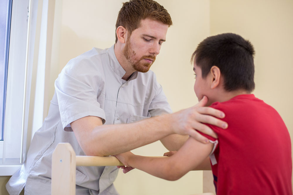 Early signs of muscular dystrophy and ways to manage them